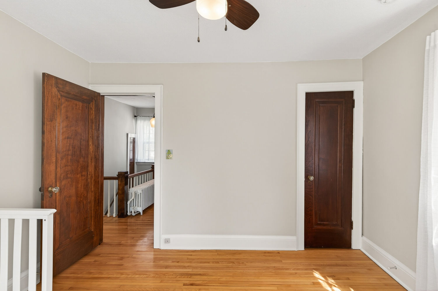 29_2103_Saint_Clair_Ave29_mls