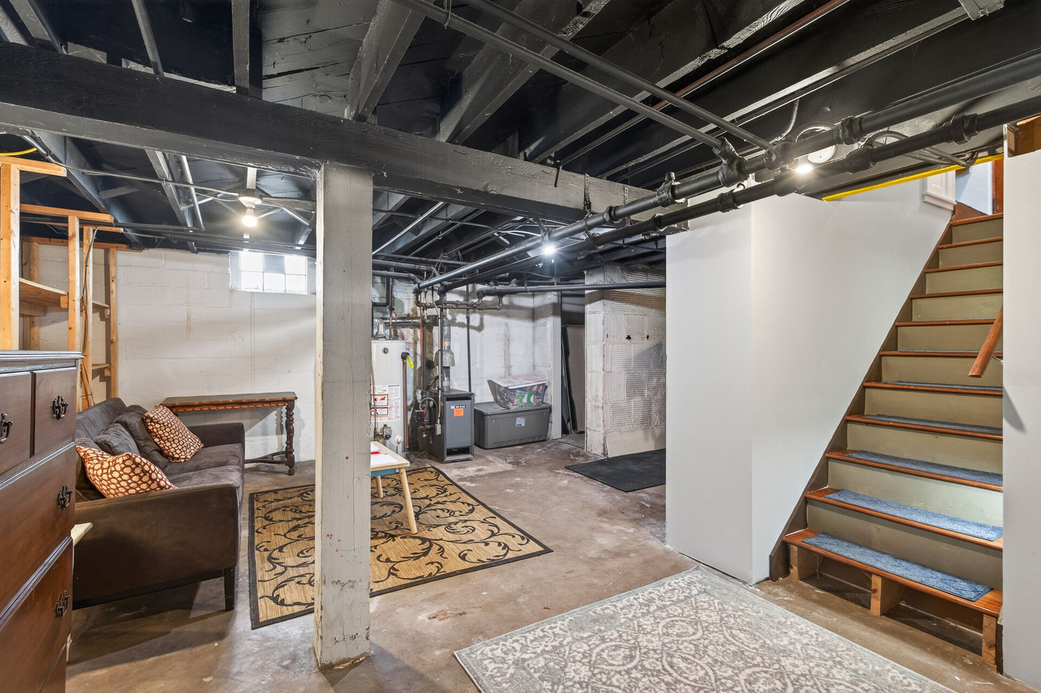 33_2103_Saint_Clair_Ave33_mls