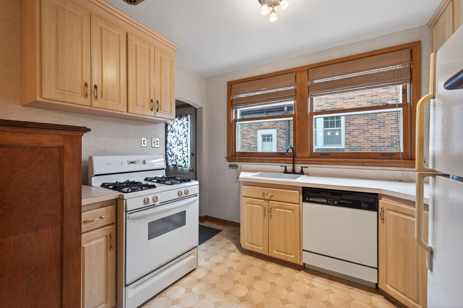 33_5508_Chicago_Ave33_mls