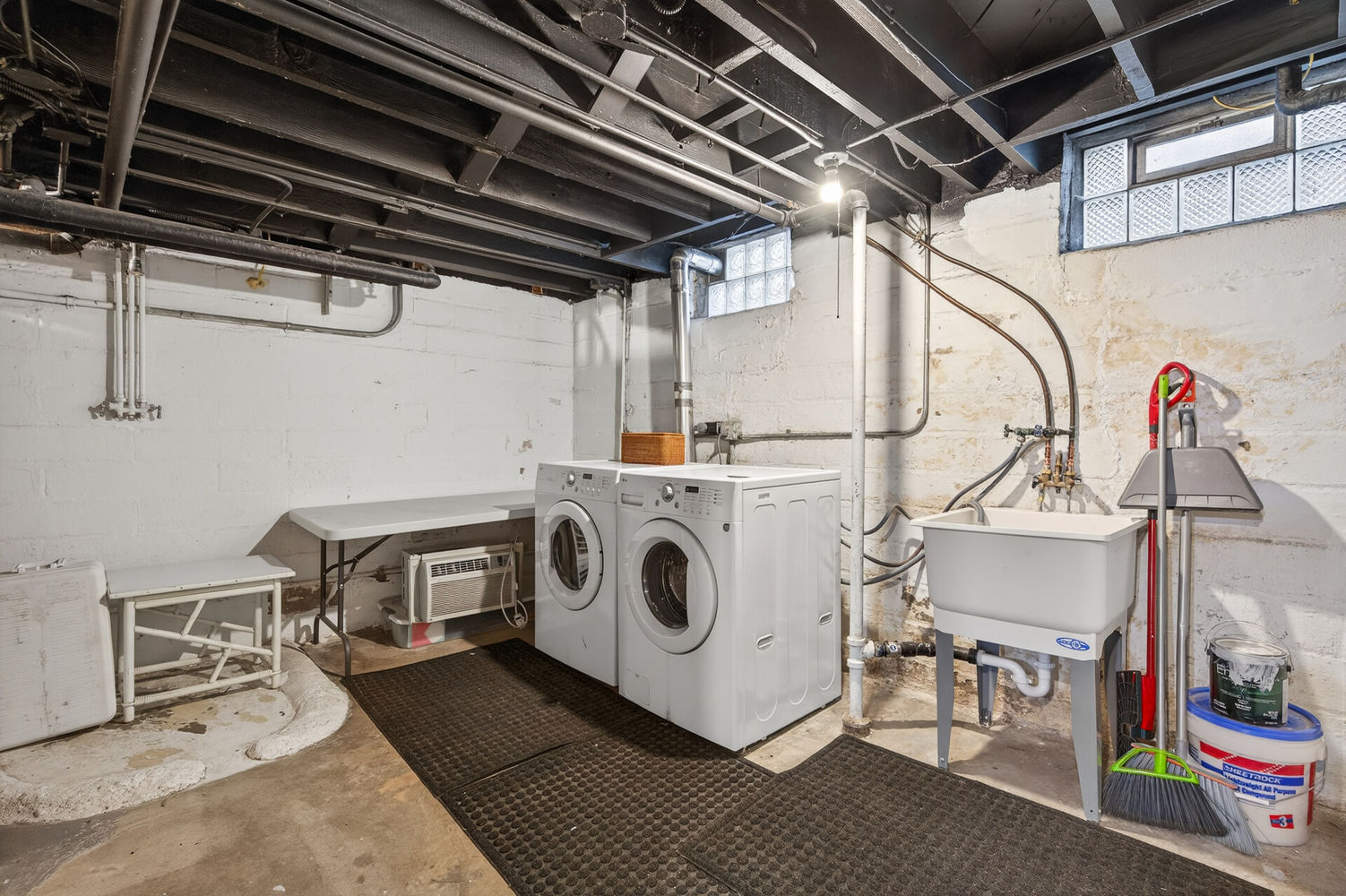 37_2103_Saint_Clair_Ave37_mls
