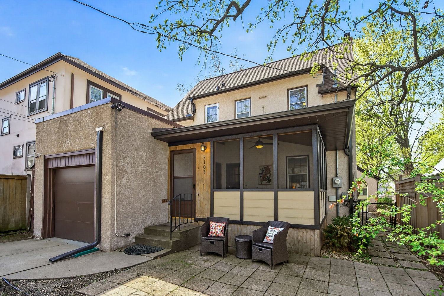 39_2103_Saint_Clair_Ave39_mls