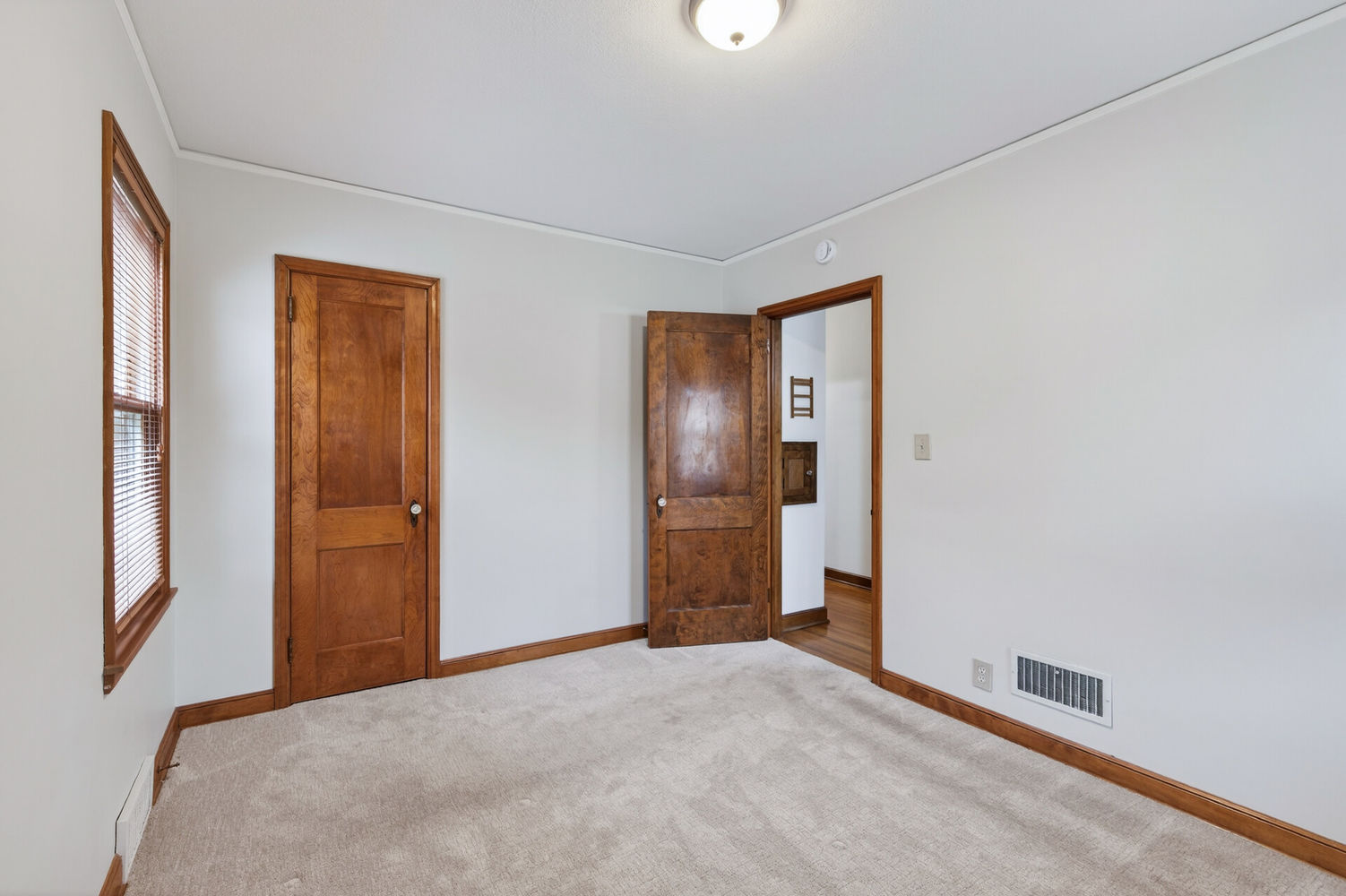 40_5508_Chicago_Ave40_mls