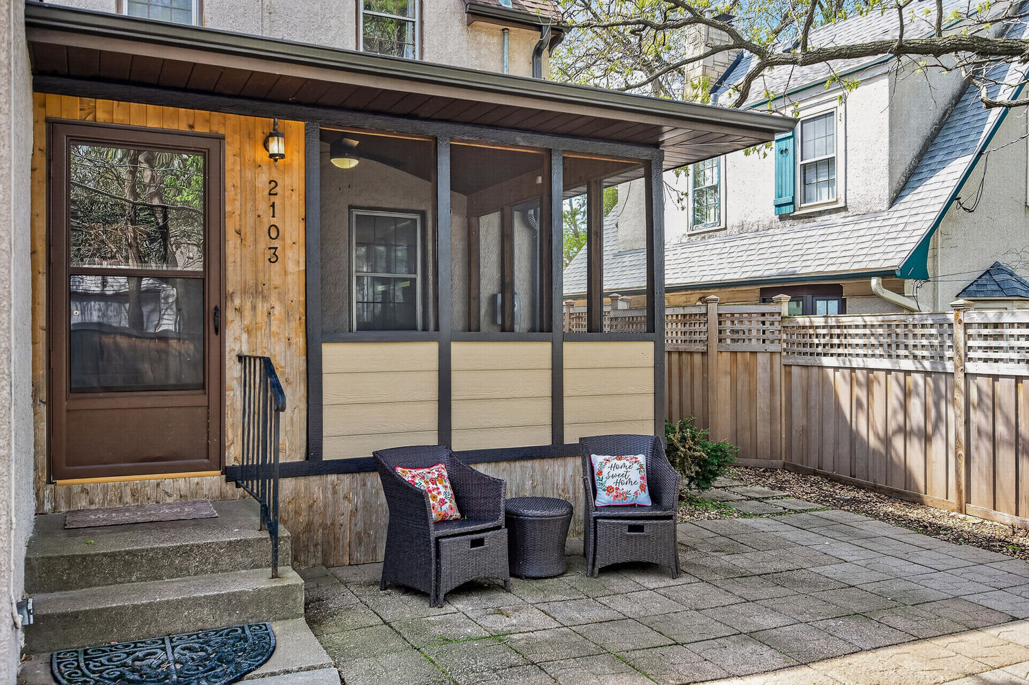 41_2103_Saint_Clair_Ave41_mls