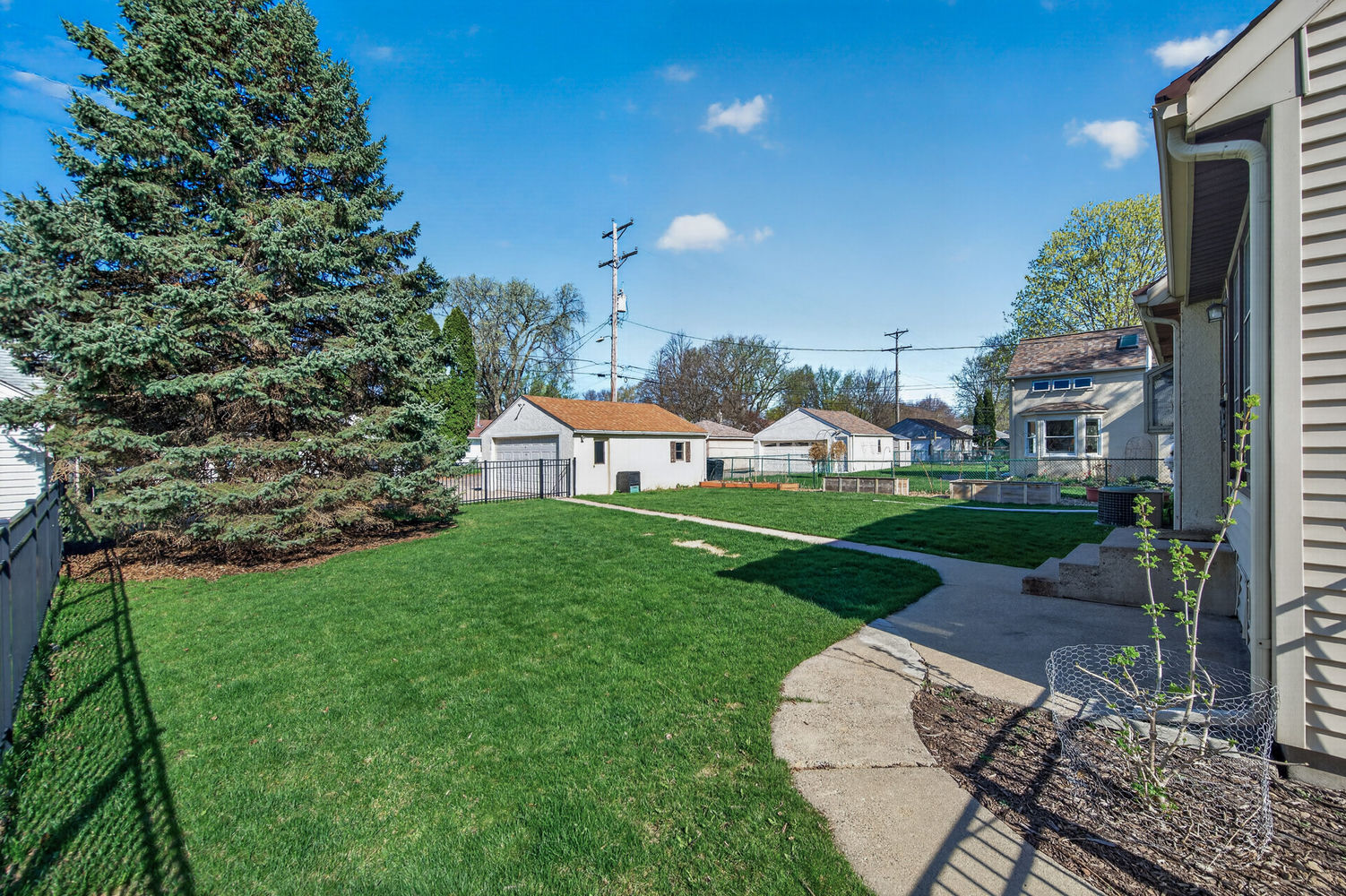 44_3014_Stinson_Blvd44_mls