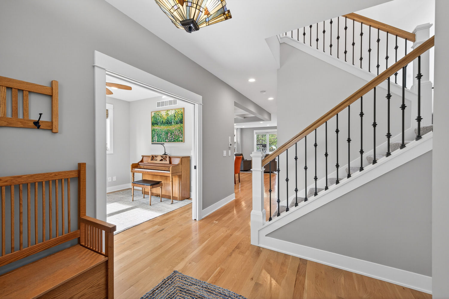 09_4456_43rd_Ave_S9_mls