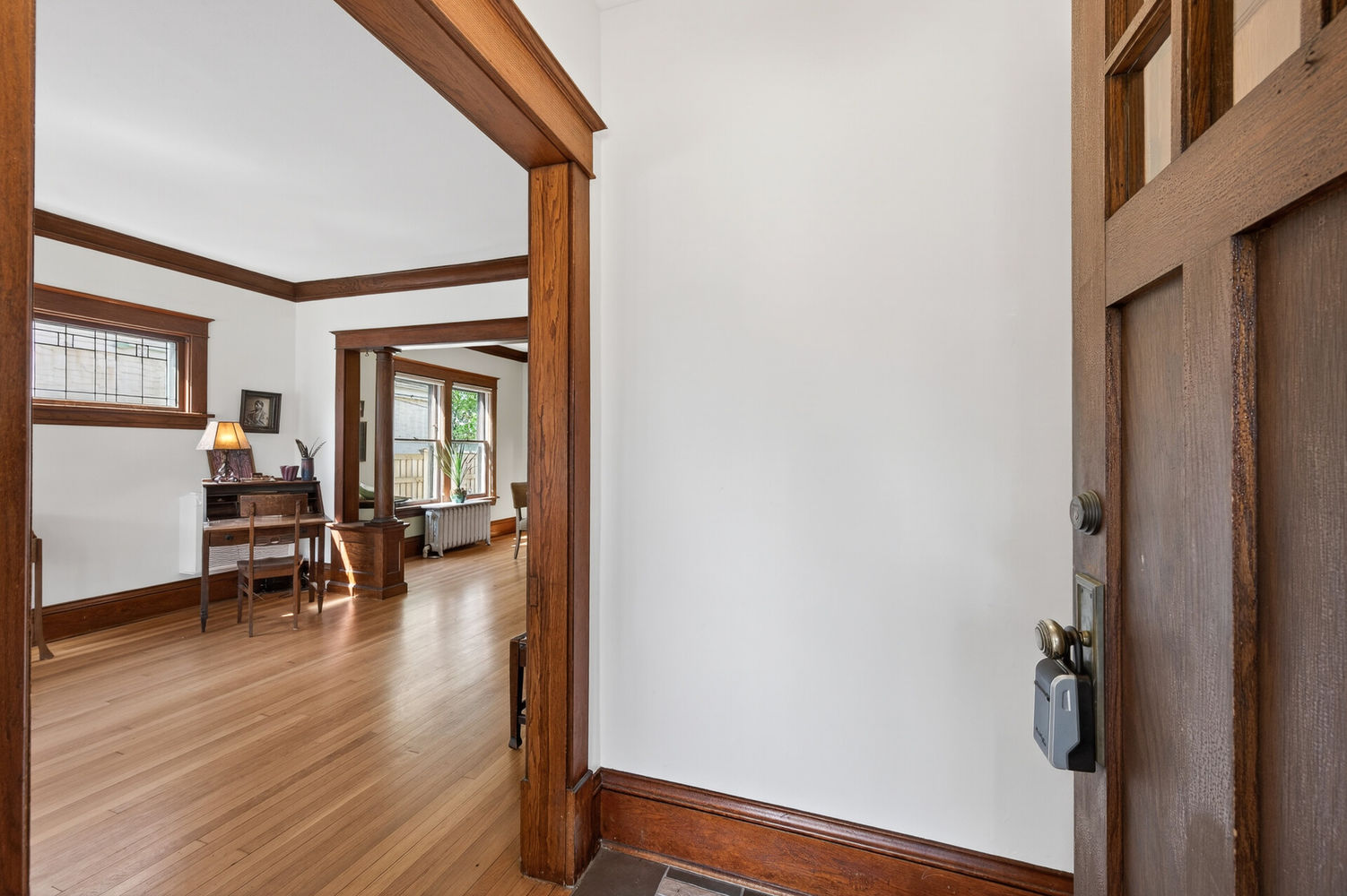 16_305_Brimhall_St6_mls