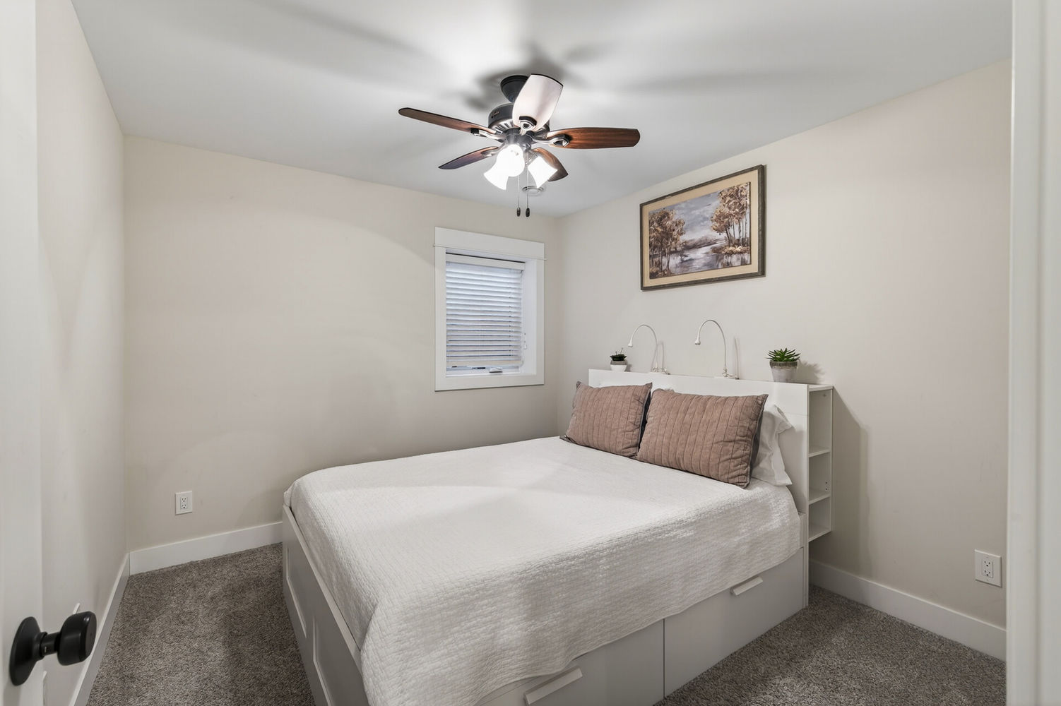 41_4456_43rd_Ave_S41_mls