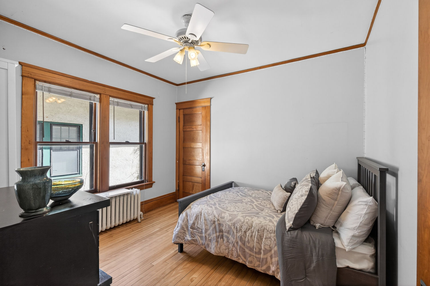 45_305_Brimhall_St35_mls