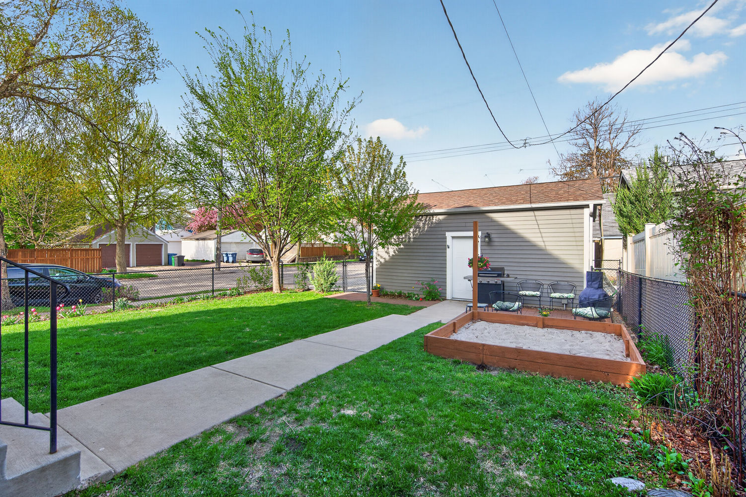 46_4456_43rd_Ave_S46_mls