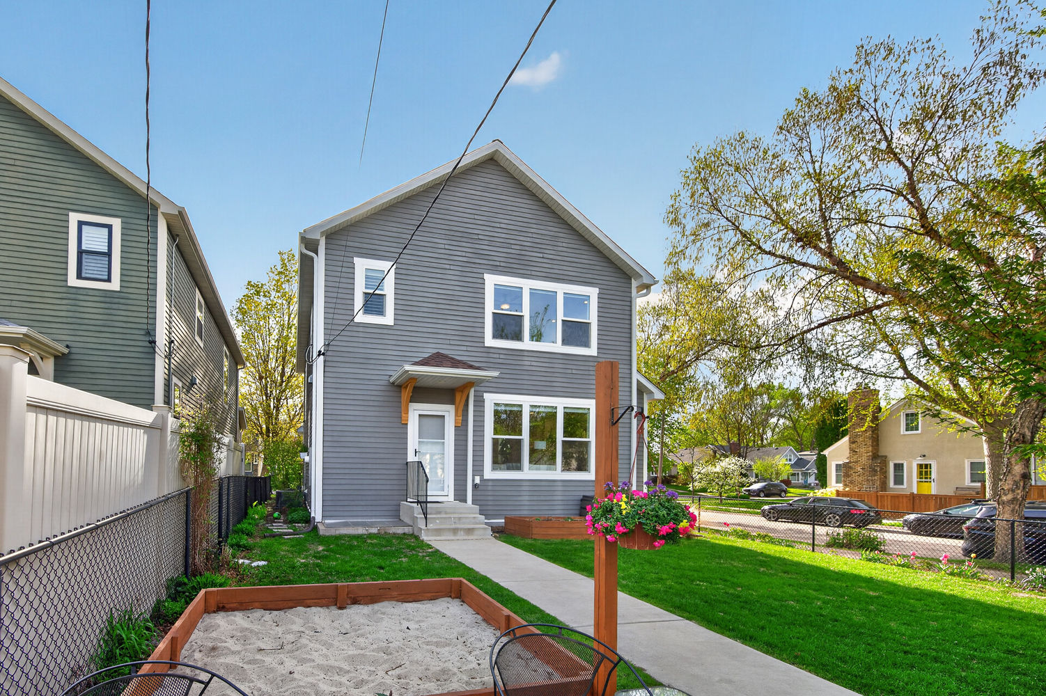 49_4456_43rd_Ave_S49_mls