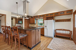 06_8840_River_Heights6_mls