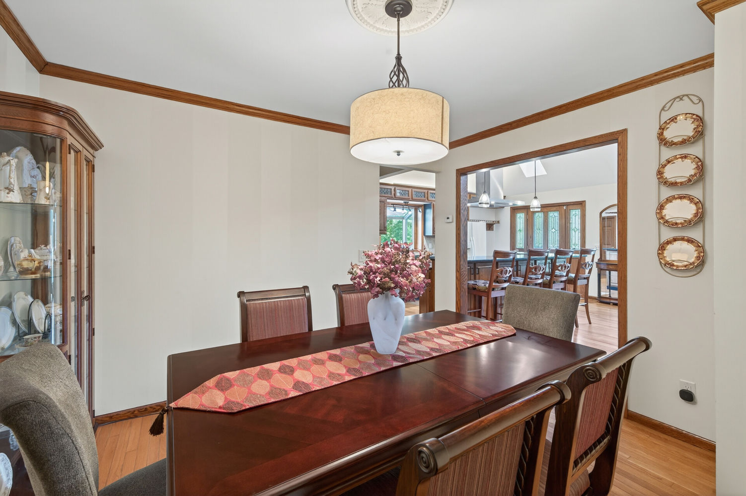 19_8840_River_Heights19_mls