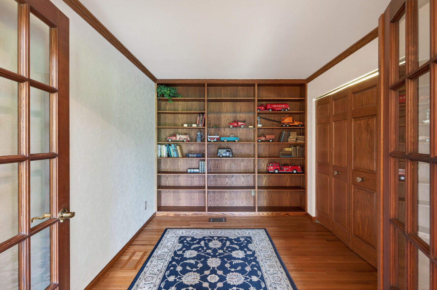 21_8840_River_Heights21_mls