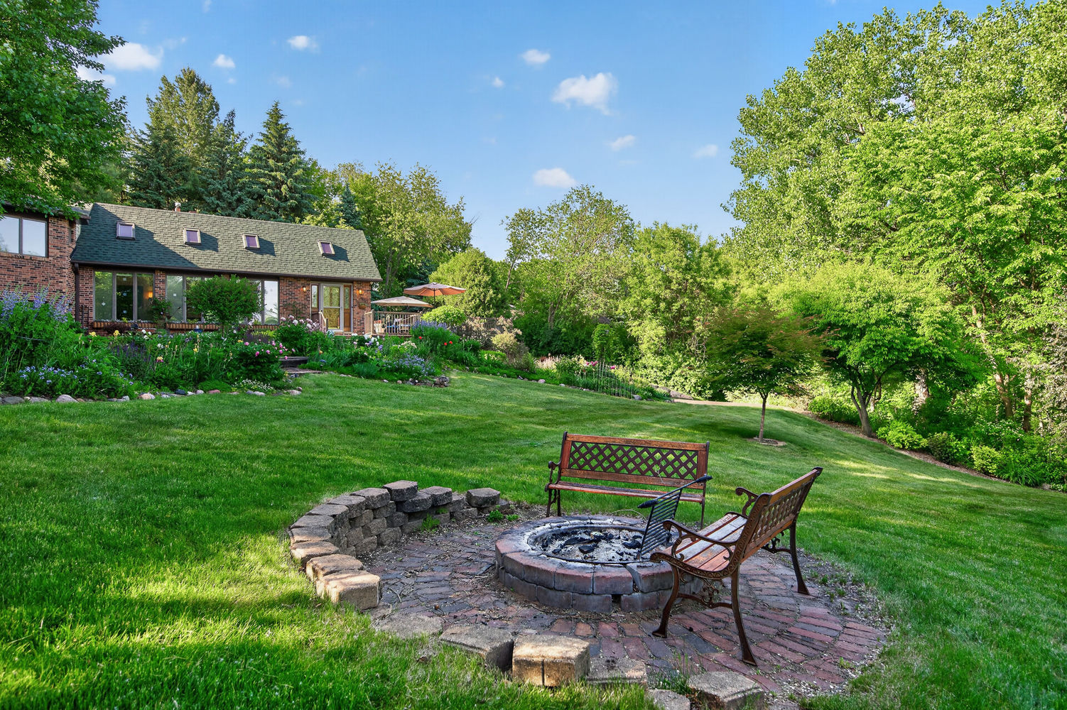 42_8840_River_Heights42_mls