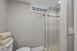 44_1843_Wellesley44_mls