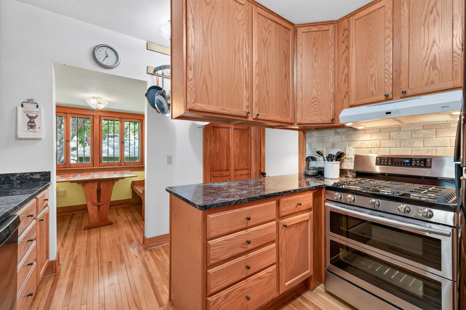 17_1587_Wellesley17_mls