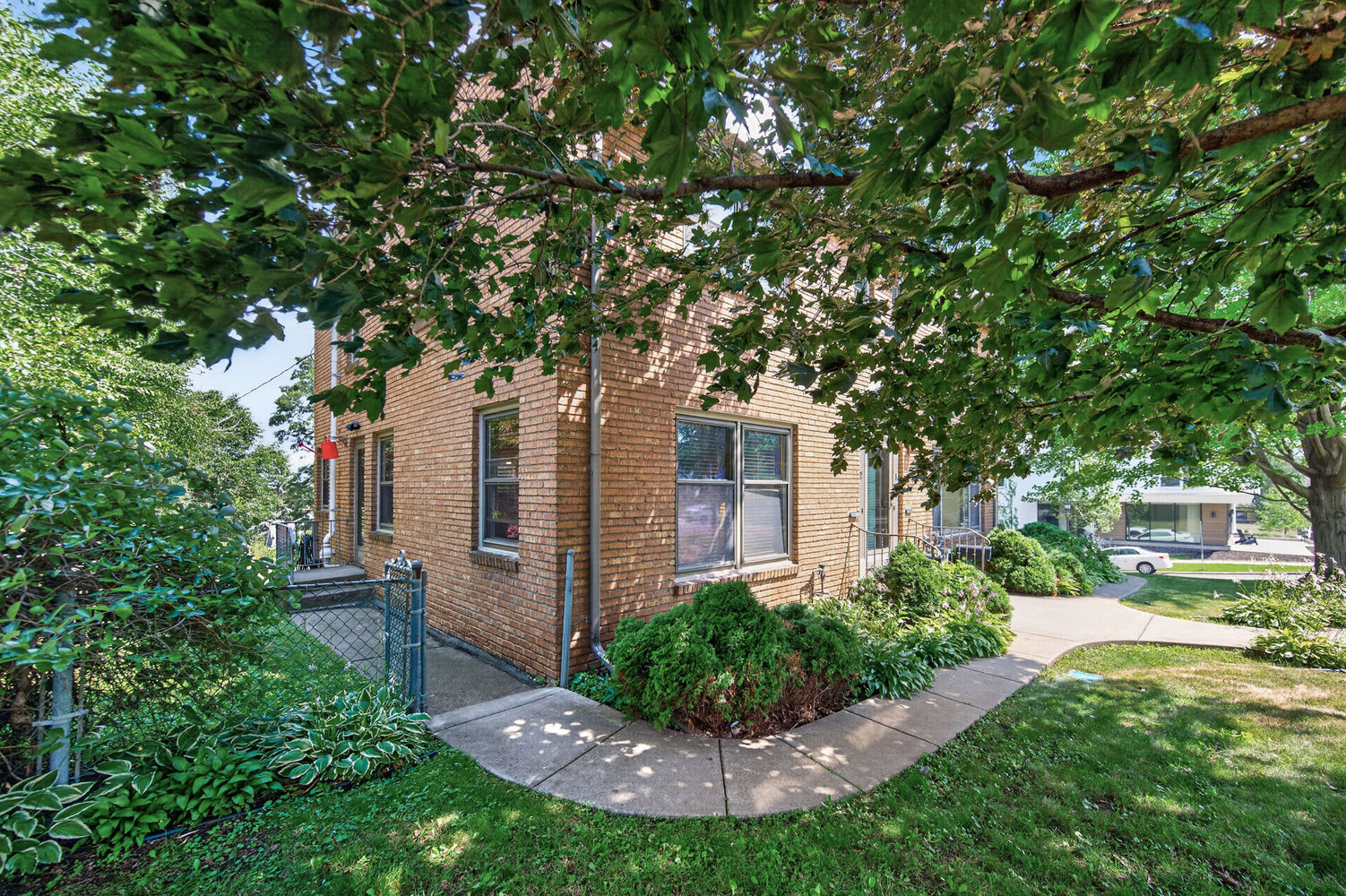 32_444_Lexington_Unit_232_mls