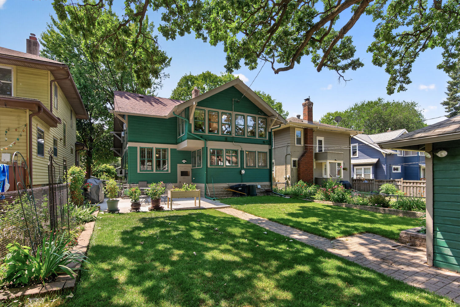 43_1587_Wellesley43_mls