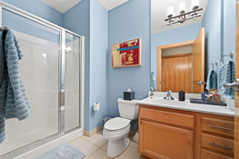 09_150_2nd_Unit_B4049_mls