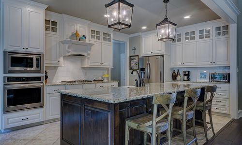 What are the top features luxury buyers want today?