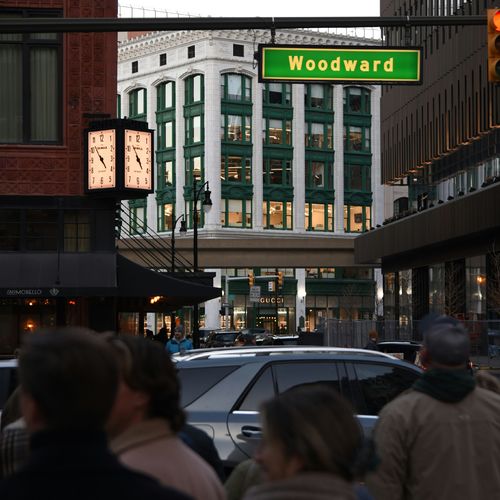 Woodward Corridor vs. The Lake Effect: Decoding the Ultimate Suburban Lifestyle Investment