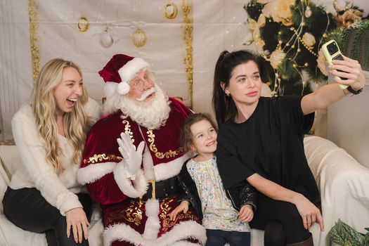 Kaminsky REG (11-21-25) Christmas Party