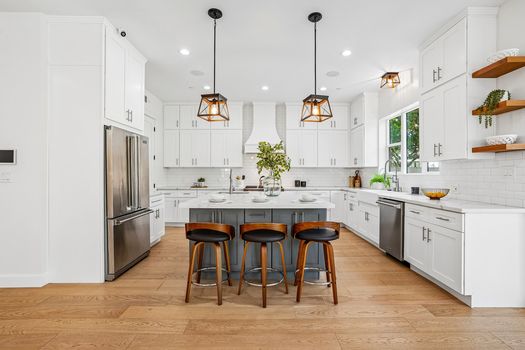 23-web-or-mls-McConnell Ave-S0608-023