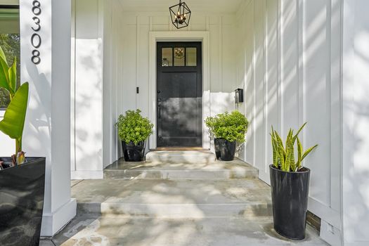 4-web-or-mls-McConnell Ave-S0608-004