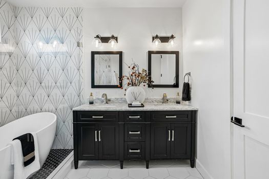 69-web-or-mls-McConnell Ave-S0608-069