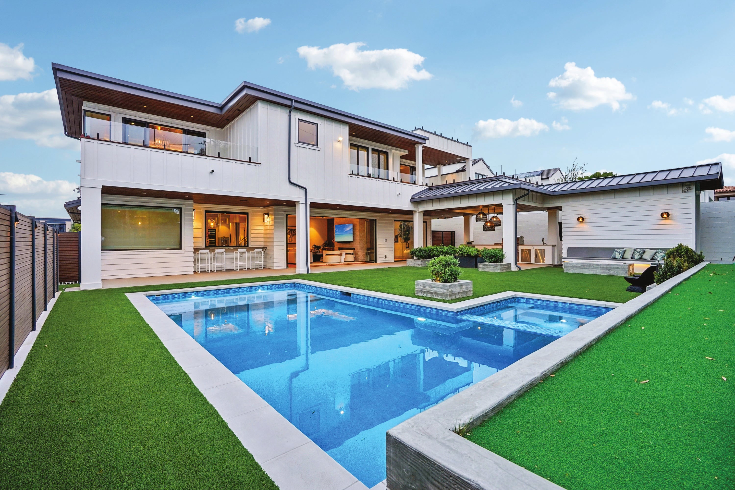 Backyard swimming pool and outdoor entertaining areas at 2965 La Carlita Place in Hermosa Beach