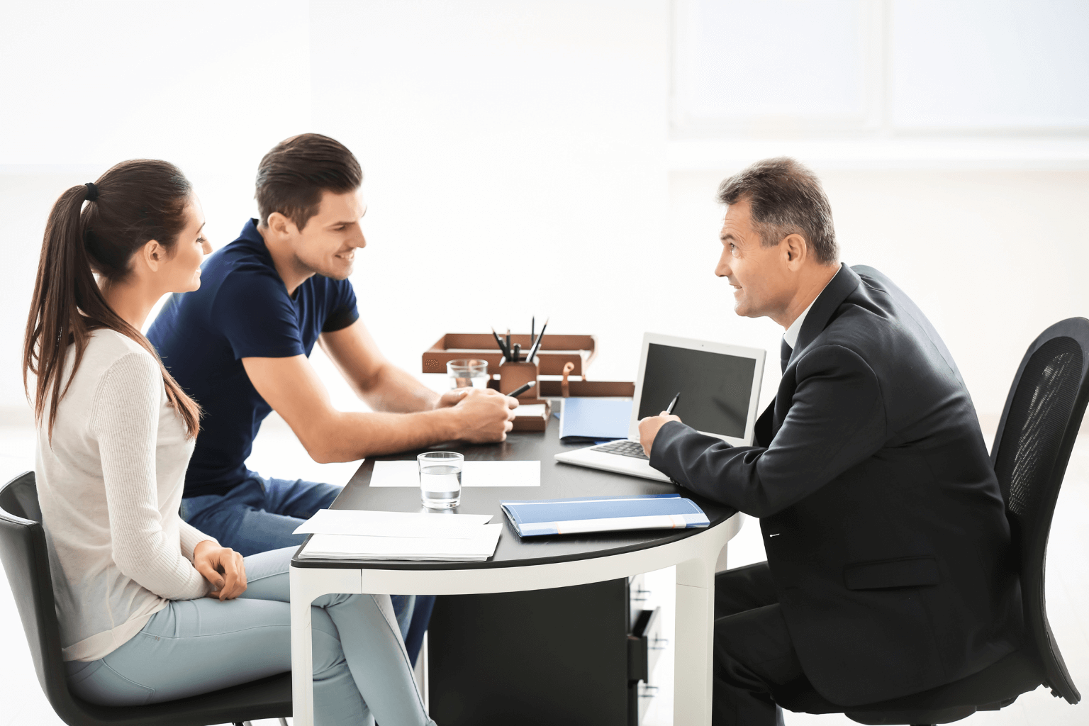 Foreclosure attorney in California discussing options with client