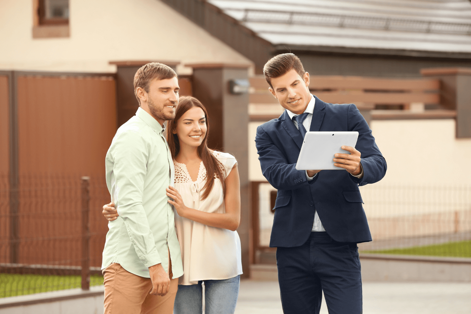 Real estate agent helping homeowner sell a house