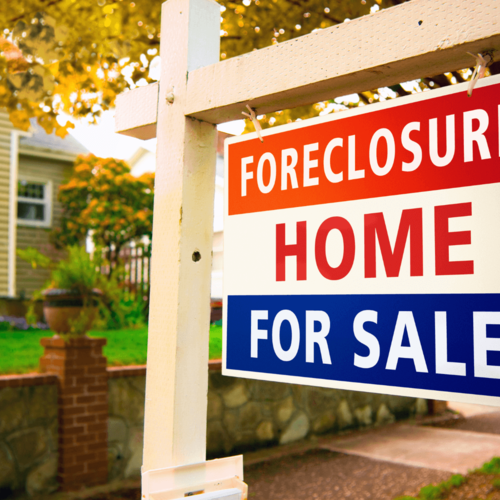 Can You Sell a Home in Foreclosure Without an Agent