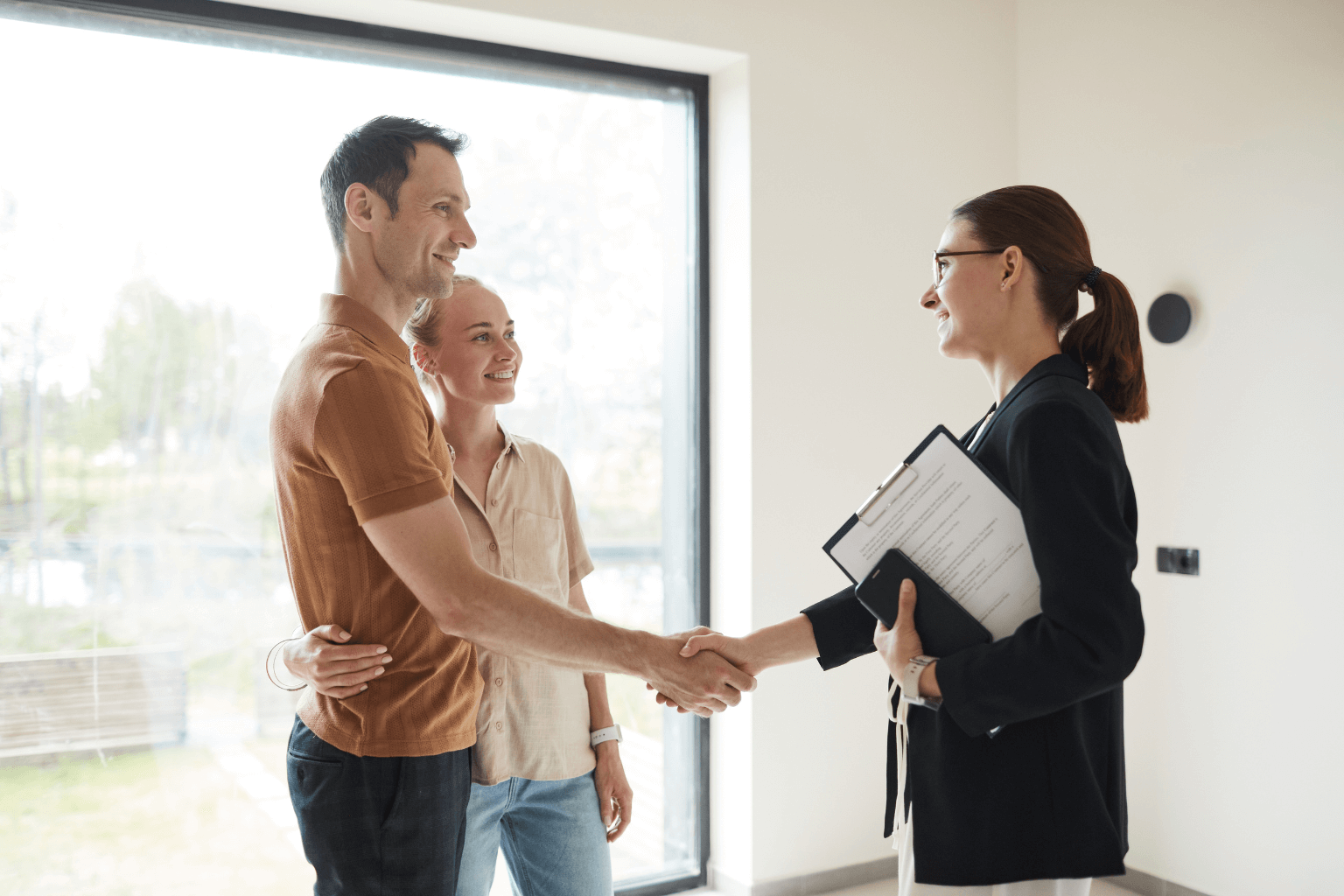 Handshake between home seller and buyer showing trust