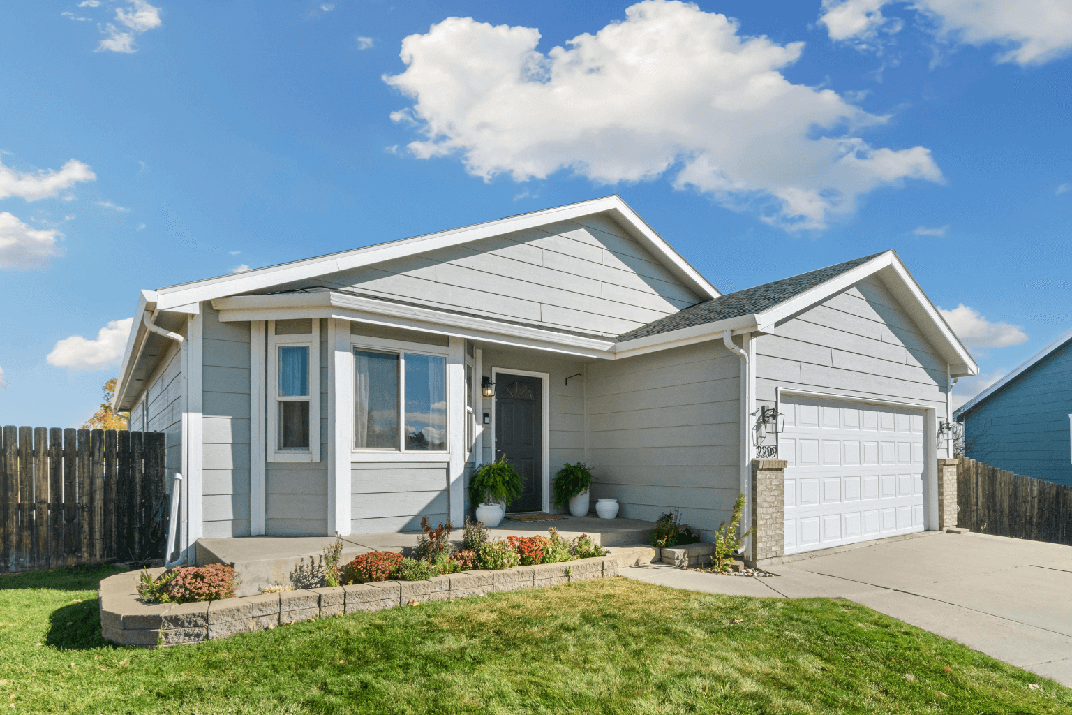 Clean and maintained front yard of a vacant home