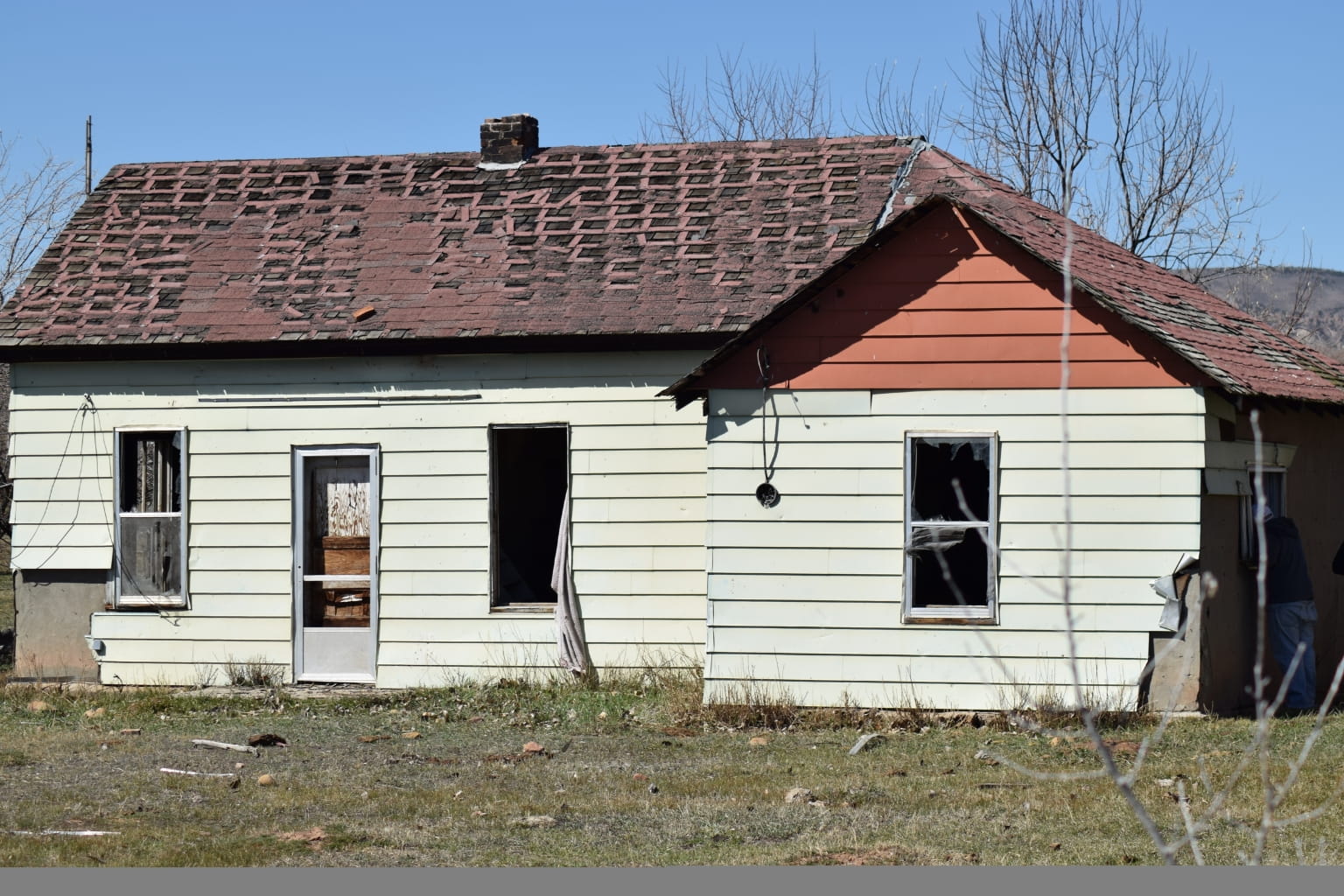 Common Reasons Sellers Sell As-Is in the Bay Area: Older home with potential for renovation