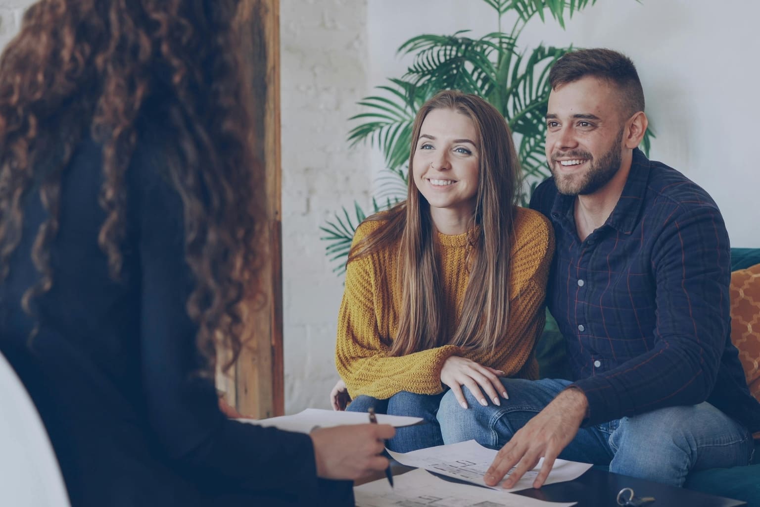 How to Sell a Home Fast When Downsizing or Retiring in California homeowner meeting with real estate agent at table | How to Sell a Home Fast When Downsizing or Retiring in California