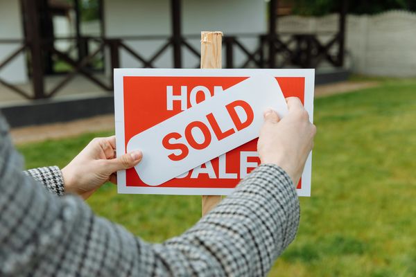 How to Upgrade from Your Starter Home Without Stress