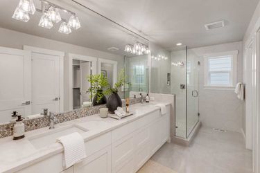 altamura-lot1-powderroom