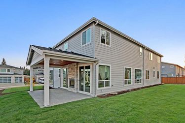 heritageestates-lot10-backyard