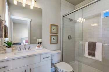 heritageestates-lot10-bath3
