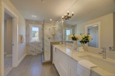 web-altamura-lot10-bathroom