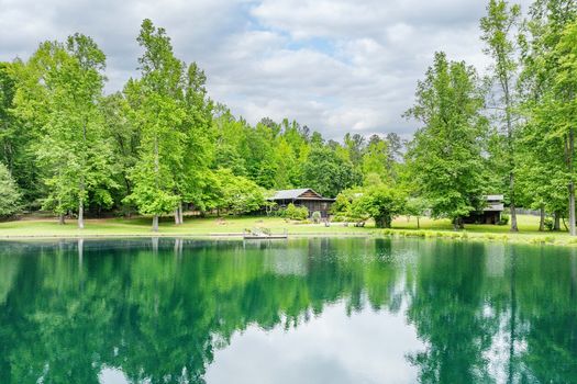 Apison, TN