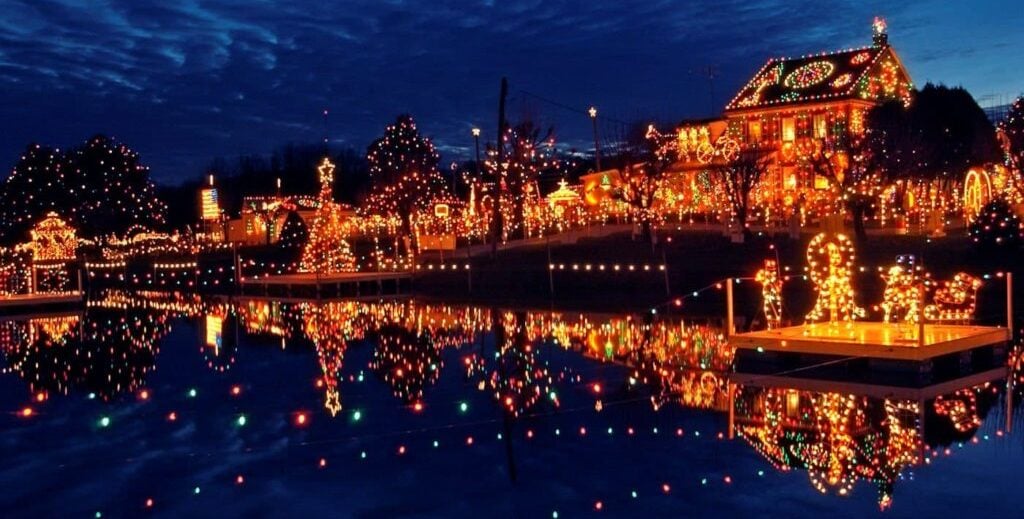 Koziars-Christmas-Village-Lake-Reflected-1024x576