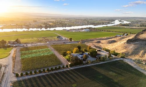 A rare opportunity: A Unique Idaho Home with Acreage, Vineyard &hellip;