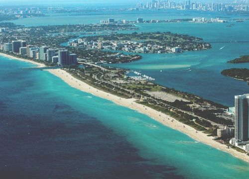 ashley-satanosky-mWN686Fsbgs-unsplash