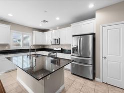 10-FlutterShot Media-10