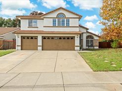 01-FlutterShot Media-1