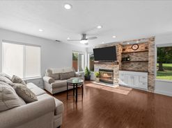 18-FlutterShot Media-18