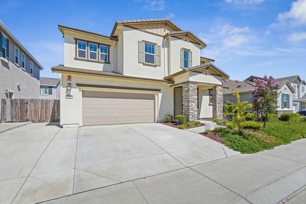 467 Yarrow Dr-2